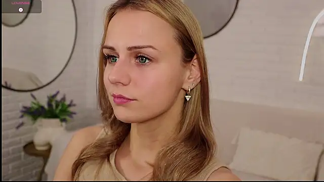 Wendy D0ll online show from 10/11/25, 09:24