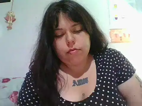 scarletttlove online show from 04/18/26, 01:09