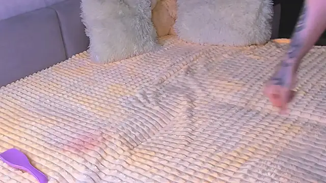 Snapshot of Sweeet_Barbie chatting on 10/26/25, 03:29 Sweeet Barbie online show from 10/26/25, 03:29