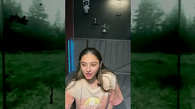 Snapshot of demieliss chatting on 09/26/25, 04:11 demieliss online show from 09/26/25, 04:11