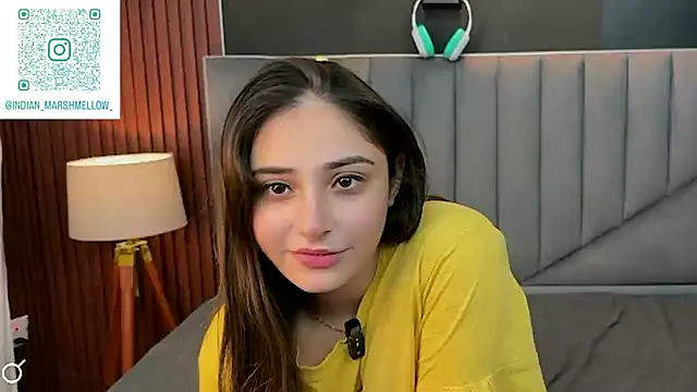 Snapshot of demieliss chatting on 10/06/25, 05:43 demieliss online show from 10/06/25, 05:43