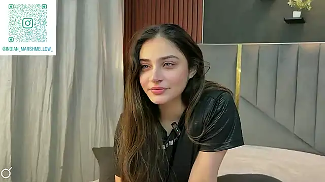 Snapshot of demieliss chatting on 10/31/25, 06:31 demieliss online show from 10/31/25, 06:31