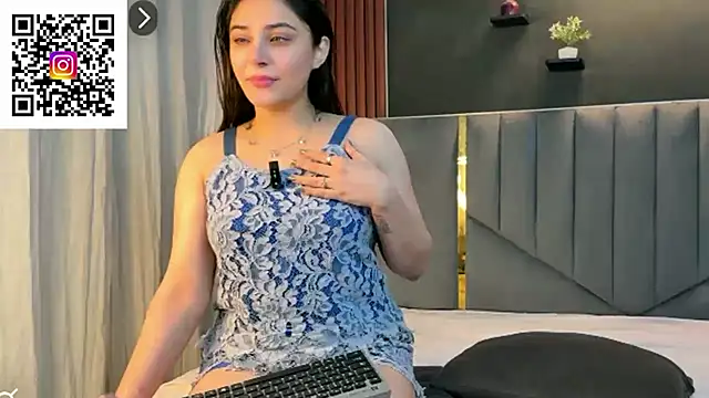 Snapshot of demieliss chatting on 11/09/25, 06:06 demieliss online show from 11/09/25, 06:06