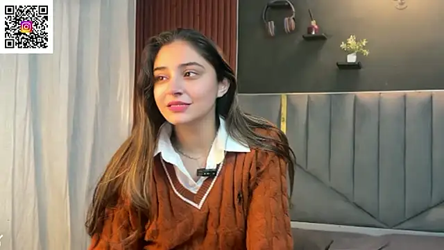 Snapshot of demieliss chatting on 11/29/25, 06:33 demieliss online show from 11/29/25, 06:33