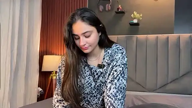 Snapshot of demieliss chatting on 12/20/25, 05:42 demieliss online show from 12/20/25, 05:42