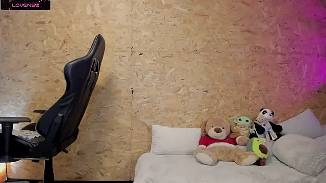 Biancastrongg online show from 02/15/25, 08:54