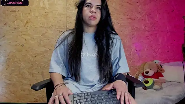 Biancastrongg online show from 03/22/25, 02:27