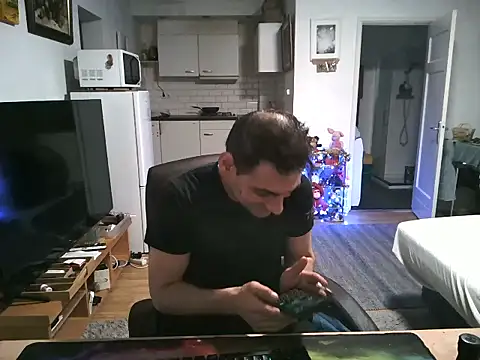 mihaimichael online show from 10/10/25, 11:15