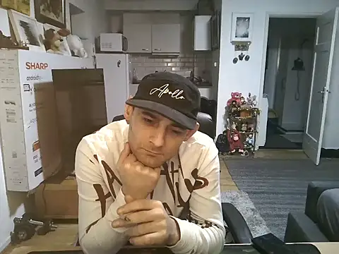 mihaimichael online show from 10/20/25, 09:15