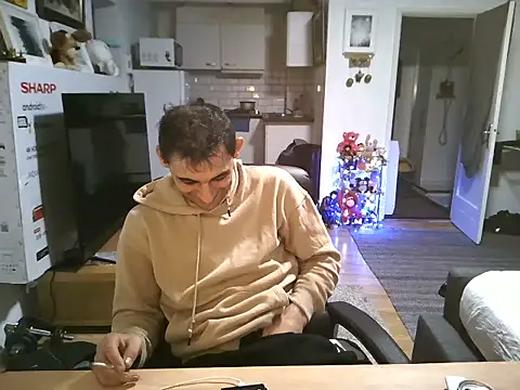 mihaimichael online show from 10/28/25, 12:14