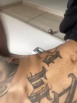 Snapshot of Herem369 chatting on 11/03/25, 03:35 Herem369 online show from 11/03/25, 03:35