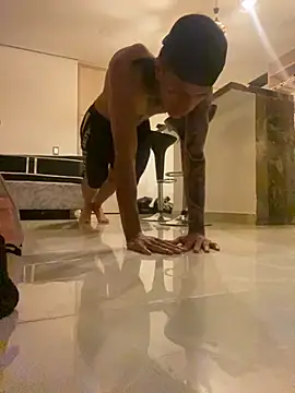 Snapshot of Herem369 chatting on 11/07/25, 07:19 Herem369 online show from 11/07/25, 07:19