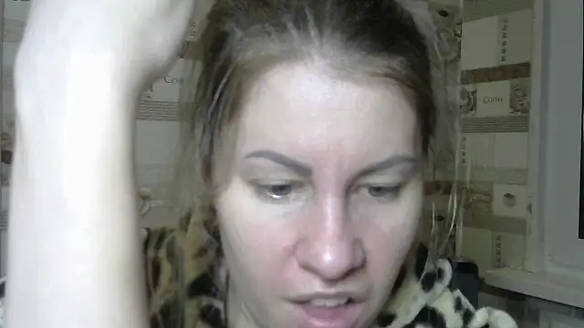 TherestlessKitty online show from 02/14/25, 06:23