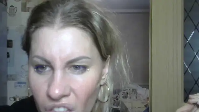 TherestlessKitty online show from 02/21/25, 12:17