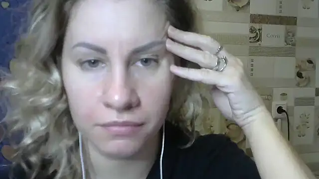 TherestlessKitty online show from 03/04/25, 02:32