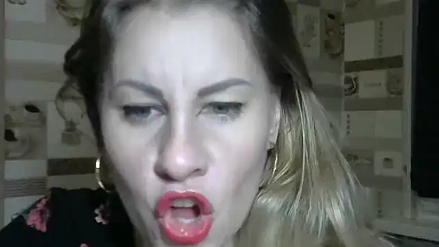 TherestlessKitty online show from 10/29/25, 05:47