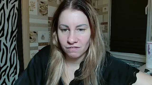 TherestlessKitty online show from 04/13/26, 10:15