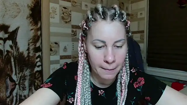 TherestlessKitty online show from 04/27/26, 10:19