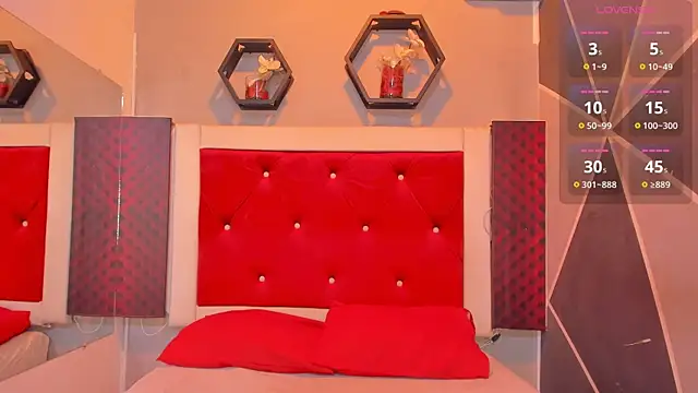 Karoll014 online show from 10/20/25, 12:16