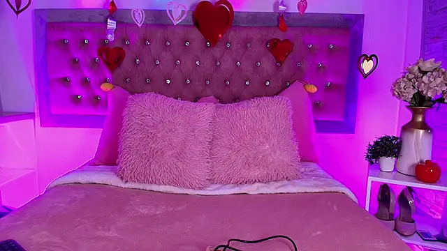 Tayzon Foxxx online show from 02/17/26, 12:56