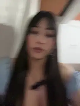 Snapshot of mikuru_hara chatting on 02/14/25, 12:51 mikuru hara online show from 02/14/25, 12:51