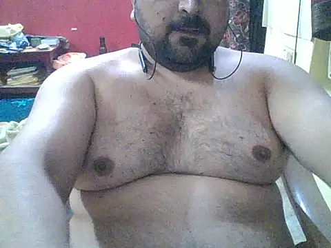 Snapshot of ARYANAVAILABLE chatting on 10/21/25, 10:10 ARYANAVAILABLE online show from 10/21/25, 10:10