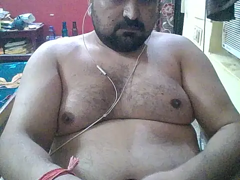 Snapshot of ARYANAVAILABLE chatting on 10/28/25, 11:07 ARYANAVAILABLE online show from 10/28/25, 11:07