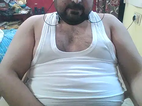 ARYANAVAILABLE online show from 01/06/26, 10:30