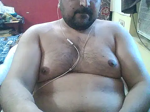 ARYANAVAILABLE online show from 03/13/26, 11:06