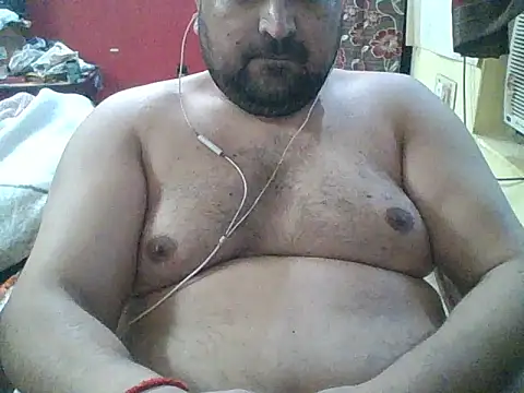 Snapshot of ARYANAVAILABLE chatting on 07/15/26, 12:27 ARYANAVAILABLE online show from 07/15/26, 12:27