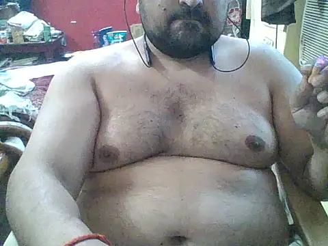 Snapshot of ARYANAVAILABLE chatting on 07/20/26, 04:49 ARYANAVAILABLE online show from 07/20/26, 04:49