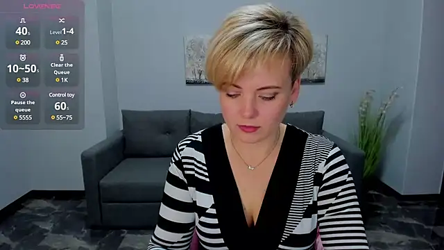 Julia Wilsone online show from 12/03/24, 06:59