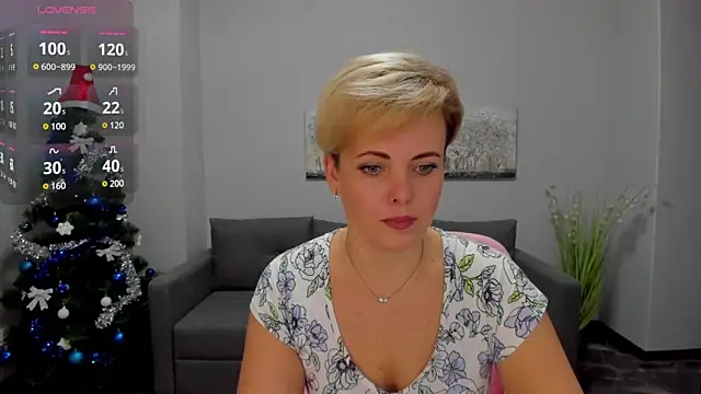 Julia Wilsone online show from 12/18/24, 06:43