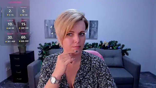 Julia Wilsone online show from 01/04/25, 06:51