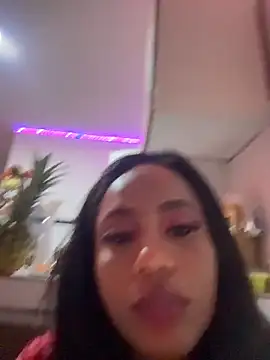 Snapshot of AlisonHoot69 chatting on 02/01/26, 11:53 AlisonHoot69 online show from 02/01/26, 11:53