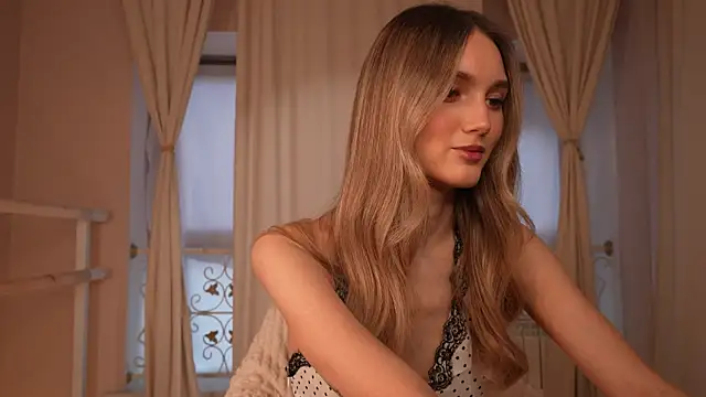 Snapshot of aurora_nude chatting on 10/28/25, 06:50 aurora nude online show from 10/28/25, 06:50