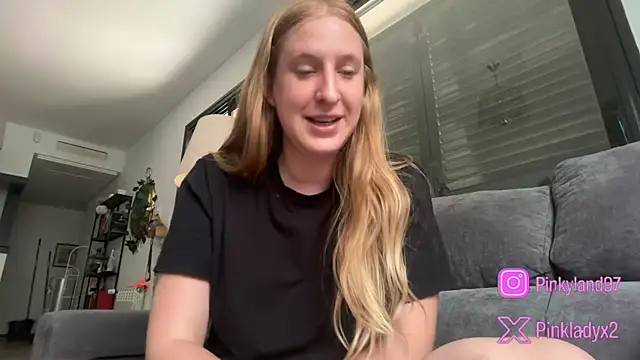 Pinkyladyxxx online show from 06/11/26, 12:03