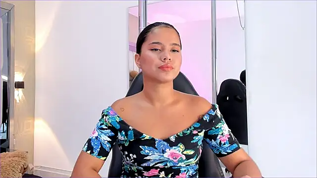 Marilyn-Cooper online show from 01/30/25, 06:56