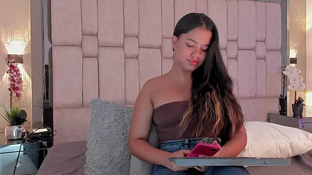 Marilyn-Cooper online show from 03/05/25, 07:49