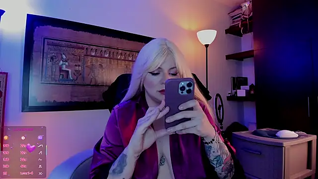 Snapshot of Irinaa_Scarlett chatting on 06/04/26, 05:52 Irinaa Scarlett online show from 06/04/26, 05:52