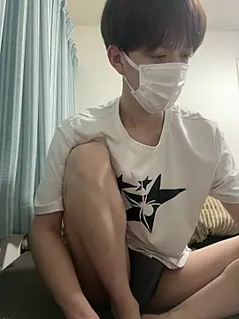 yuuuuma578 online show from 04/07/26, 02:28