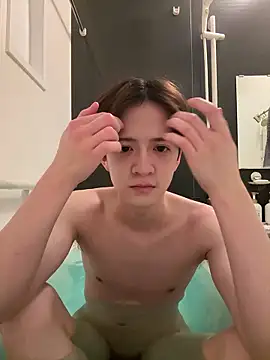 yuuuuma578 online show from 04/19/26, 02:49