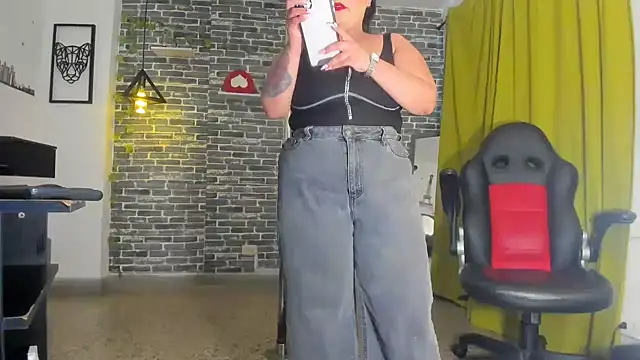 iam samy  online show from 02/07/25, 06:13