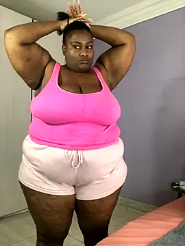 Snapshot of bustytitsxxx chatting on 10/24/25, 09:06 bustytitsxxx online show from 10/24/25, 09:06