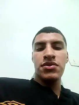 Snapshot of Rogersmit2 chatting on 09/09/25, 12:10 Rogersmit2 online show from 09/09/25, 12:10