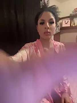 thatonelightskinn online show from 02/07/25, 09:05