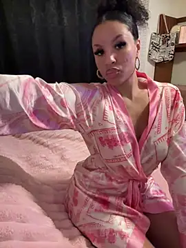 thatonelightskinn online show from 02/21/25, 03:56