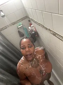 Goddess Nafeesha online show from 12/17/25, 08:04