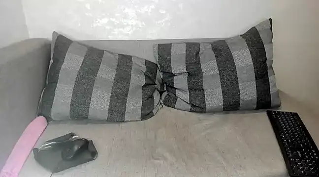 Lika8234 online show from 12/20/24, 01:47