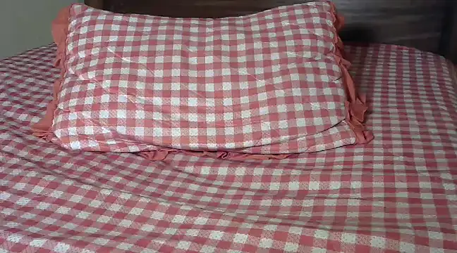 Snapshot of juicyblaqebony chatting on 02/27/25, 06:31 juicyblaqebony online show from 02/27/25, 06:31